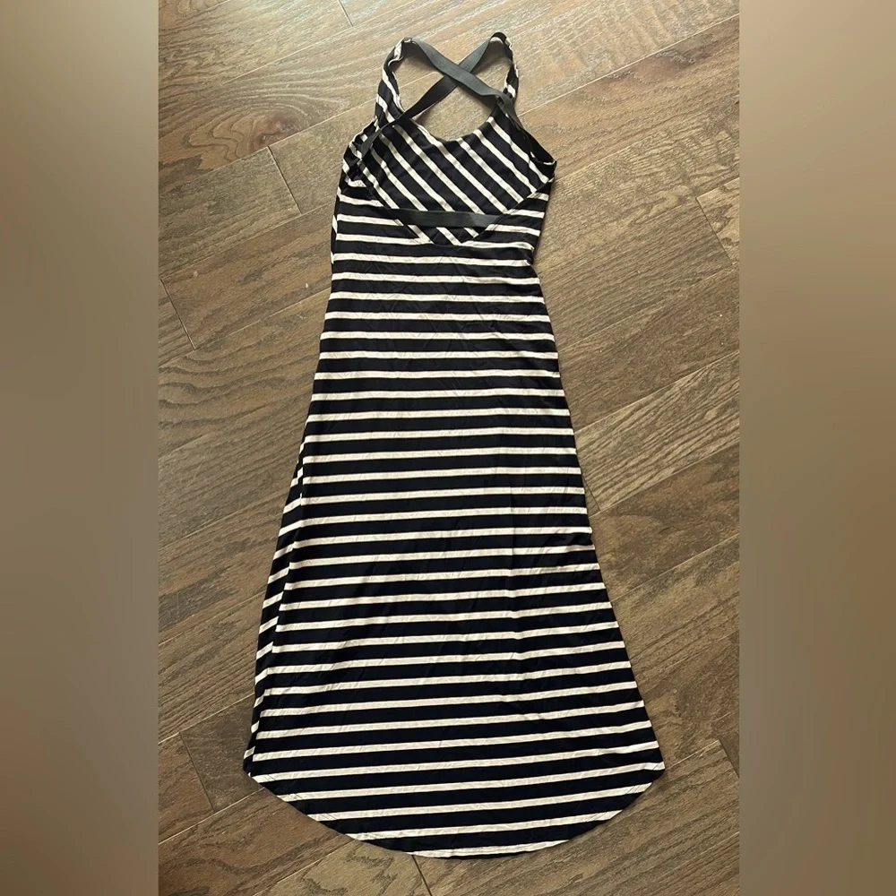 Venus Open Strappy Back Maxi - Picture 4 of 5